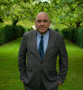 Downloadable DJ EPK - PHOTO OF DJ SIME IN SUIT AT AWARDS CEREMONY 2021 - Venue DJ Hire